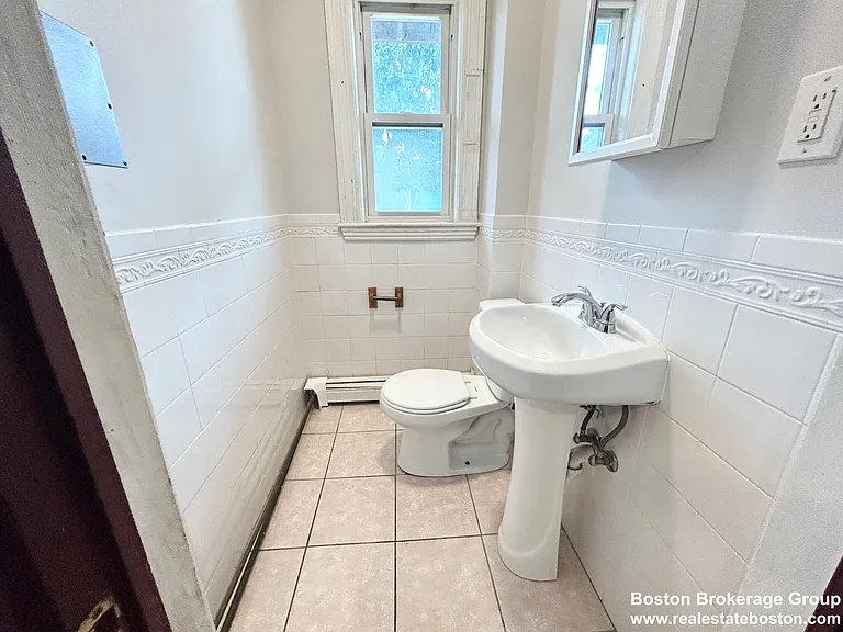 24 Maryland St #1 — Photo 8