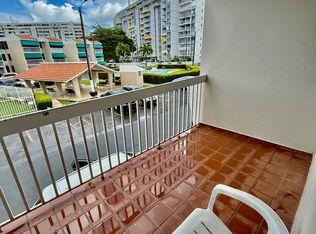 8 Villas De Isla Verde #C24, Carolina, PR 00979