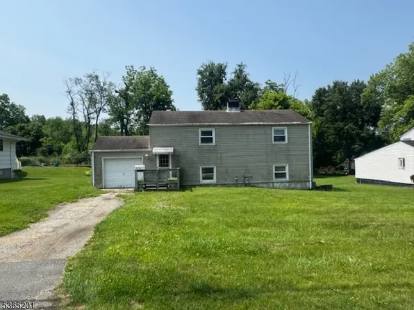 12 Richardsville Rd, Ogdensburg Boro, NJ 07439