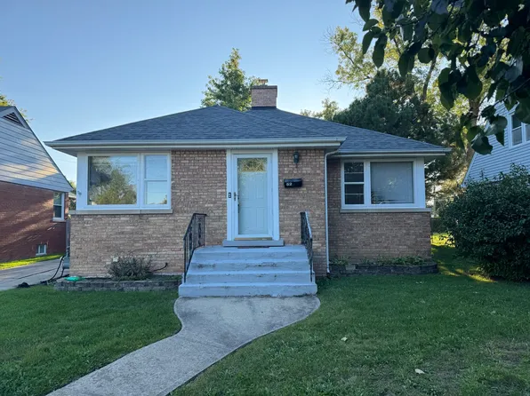 52 N 6th Ave, Des Plaines, IL 60016