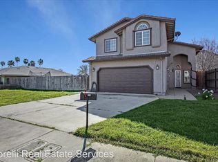 1535 Racquet Club Dr, Los Banos, CA