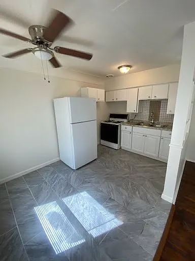 4824 Stewart Ave #7 — Photo 5