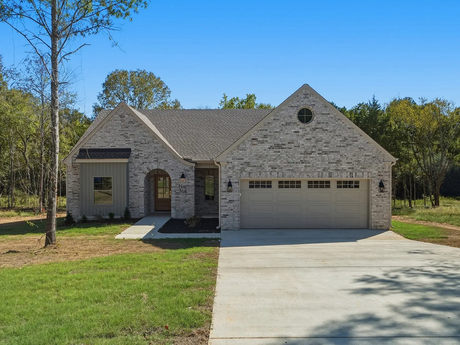 3 bed, 1802 sqft, $2,200 — Photo 1