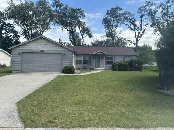 53144 Crystal Pond Dr, Elkhart, IN 46514