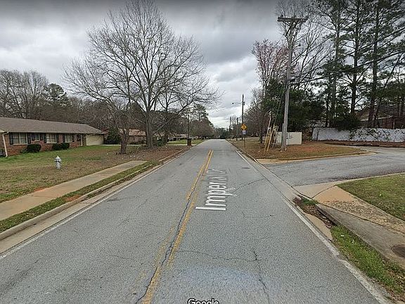 4th image of 3871 Imperial Dr