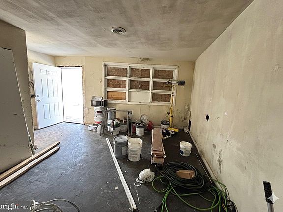 4th image of 163 Kinsley Rd