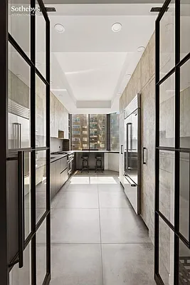 Rented by Sotheby's International Realty | media 14