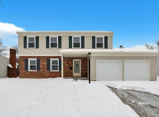 1679 Peardale Rd N, Columbus, OH 43229