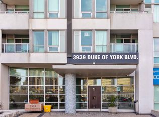 3939 Duke Of York Blvd #2205, Mississauga, ON L5B 4N2