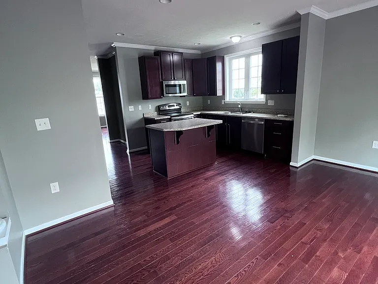 607 Hayfield St — Photo 31