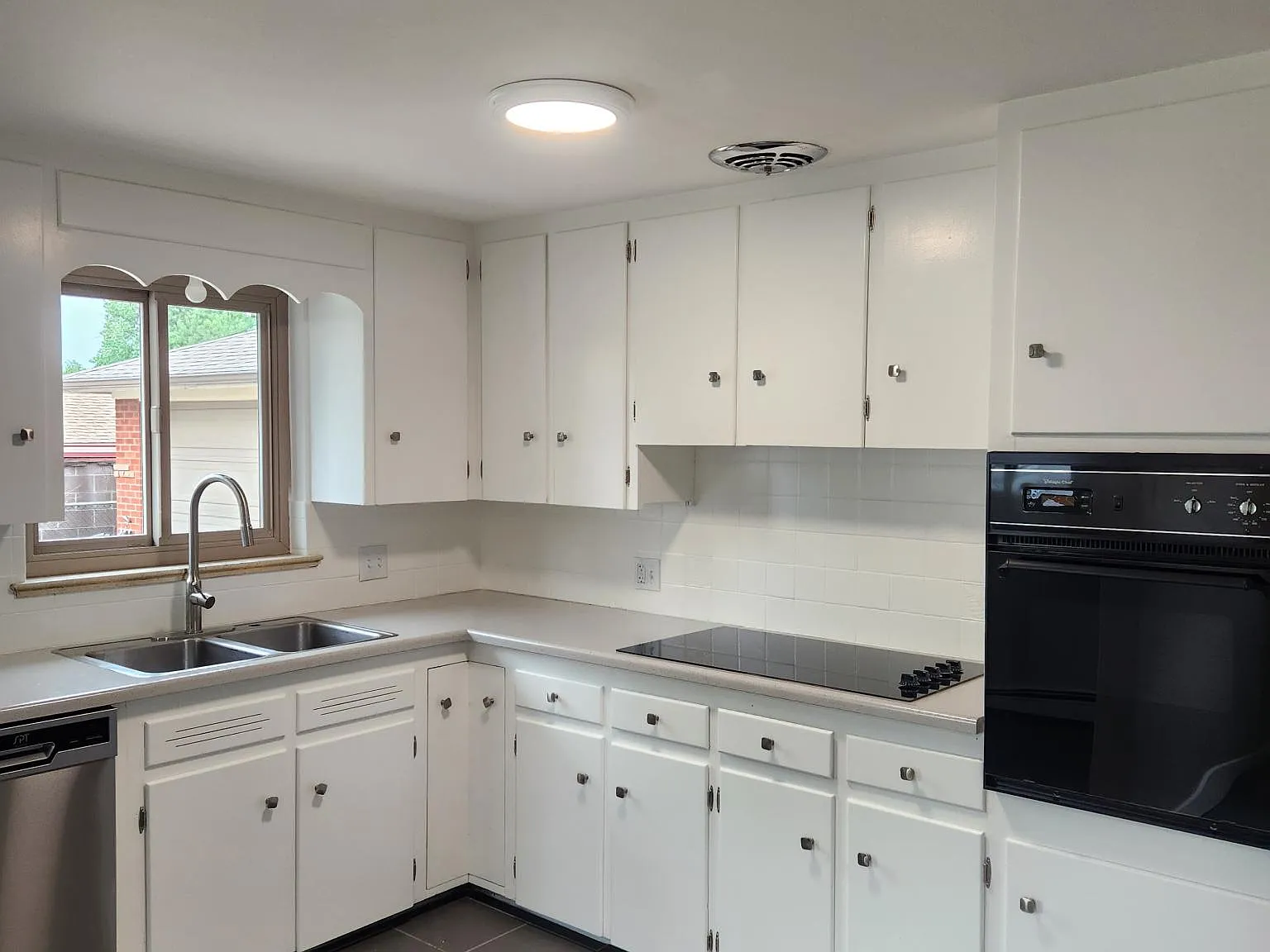2 bed, 1000 sqft, $2,200 — Photo 4