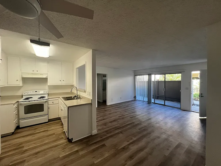 Beachwood Village Apartments — Photo 143