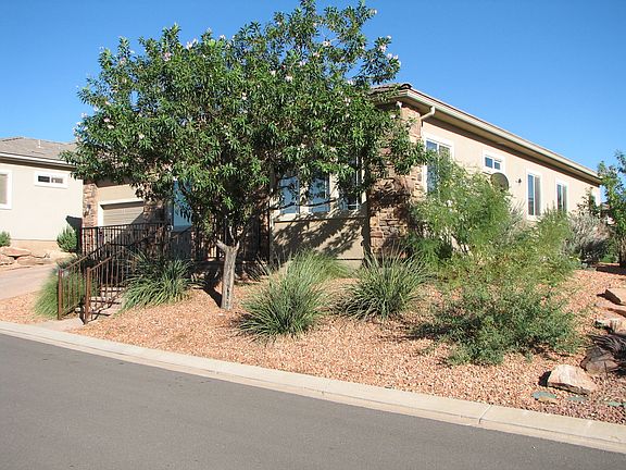 3rd image of 2261 S Tonaquint Dr #6