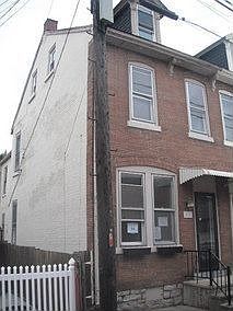 2nd image of 812 Federal St