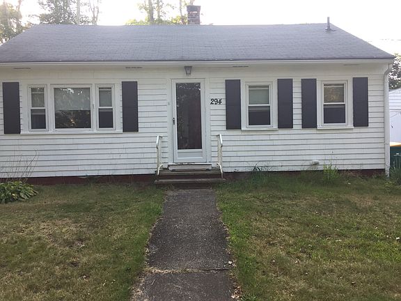 5th image of 294 Hemlock Dr