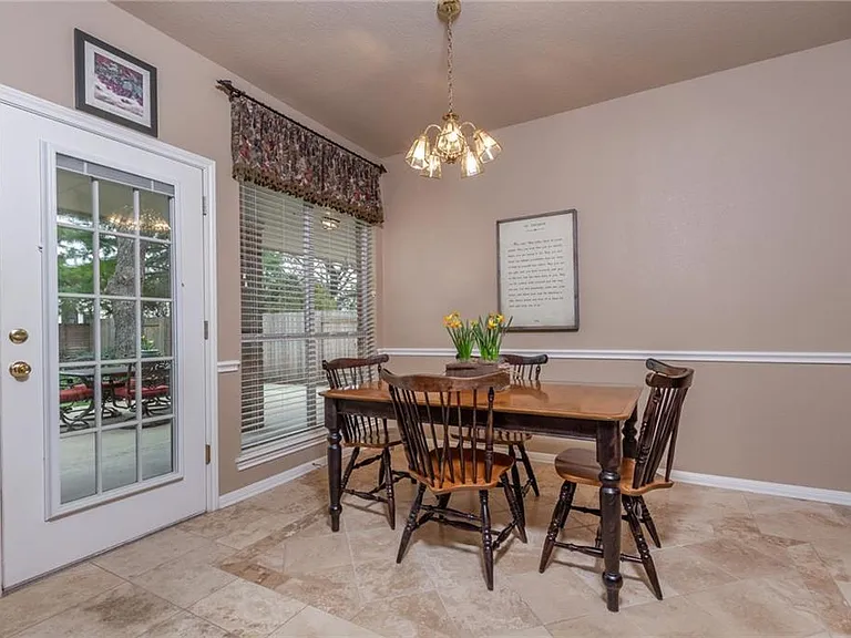14828 Irondale Dr — Photo 20