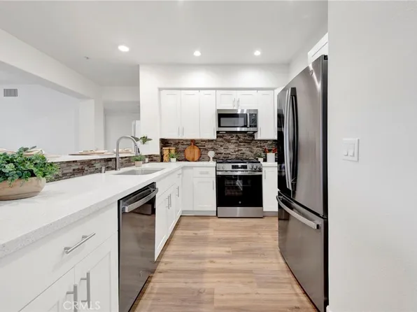 24545 Town Ctr #5304, Valencia, CA 91355