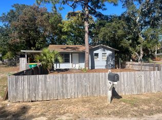 304 Woodrow St NE, Fort Walton Beach, FL 32547