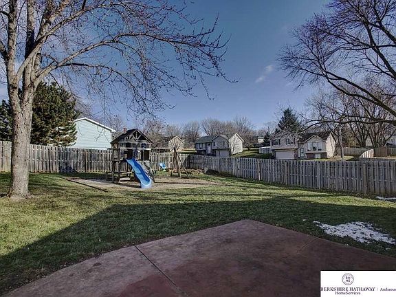 4th image of 4002 Ramblewood Dr