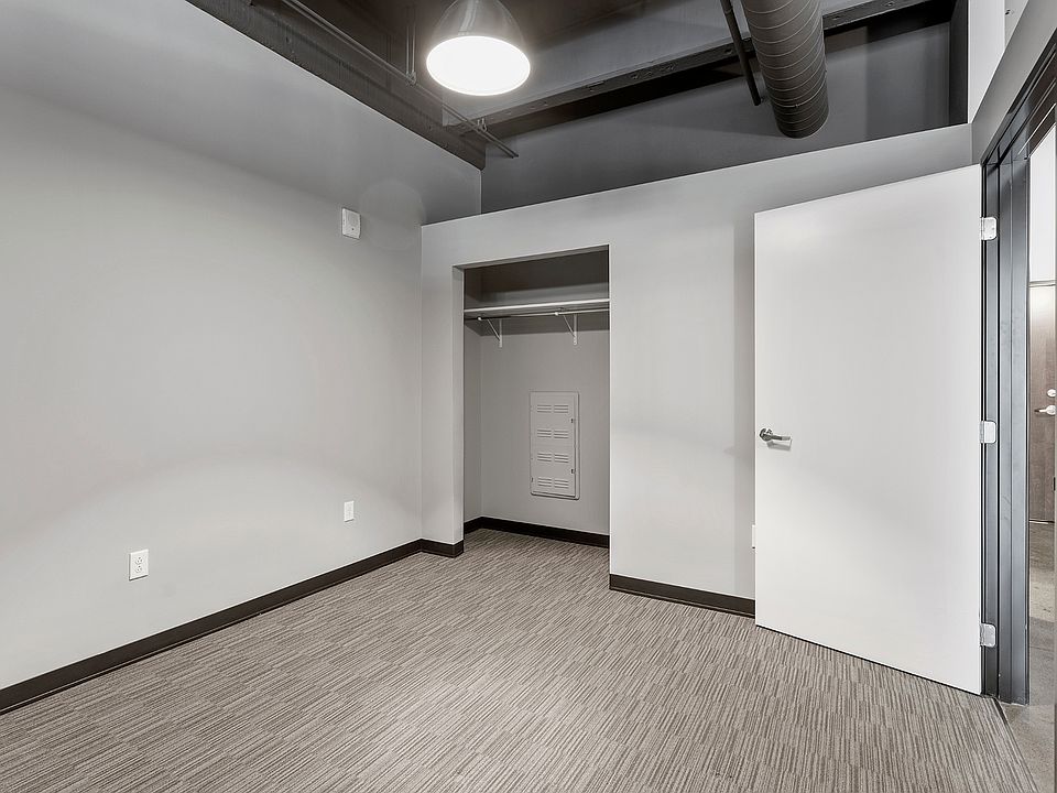 Bedroom (2)