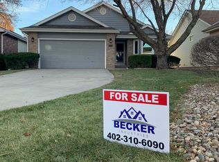 6435 Westminster Ct, Lincoln, NE 68510