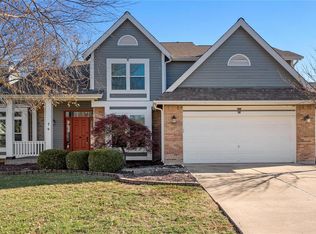 7 Hemingway Ct, Weldon Spring, MO 63304