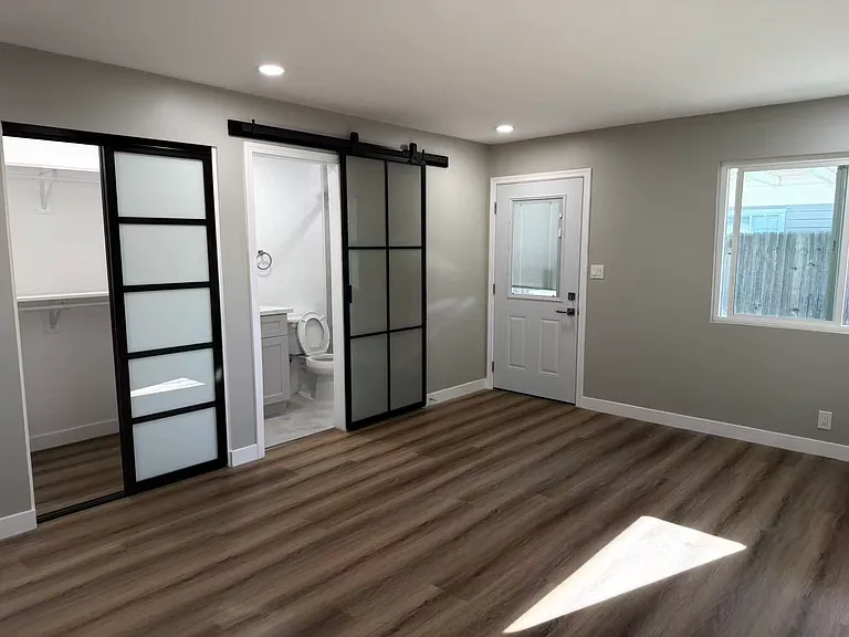 5149 Arden Dr — Photo 7
