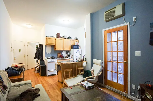 Rented by City Connections Realty | media 42