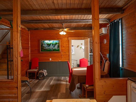 4th image of 107 Upper Pembroke Rd