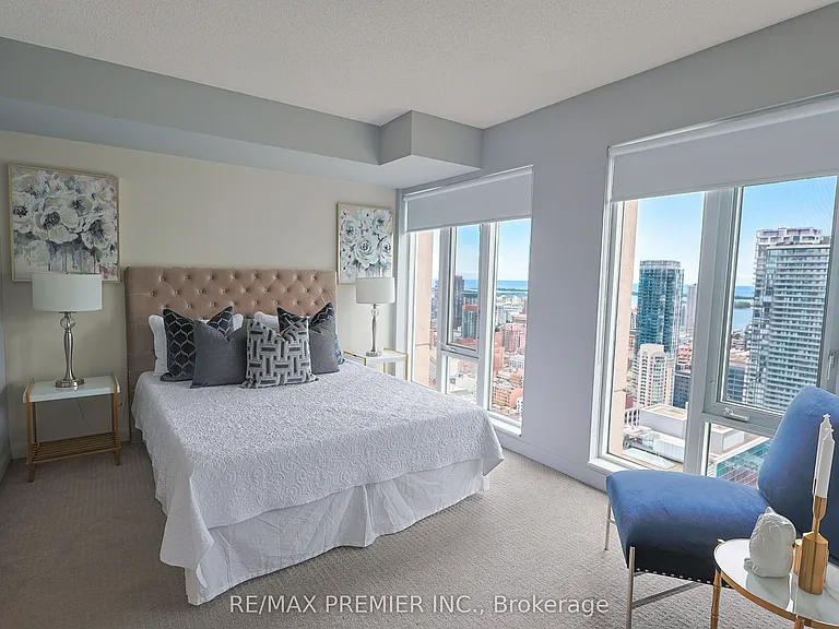 210 Victoria St #4407 — Photo 39