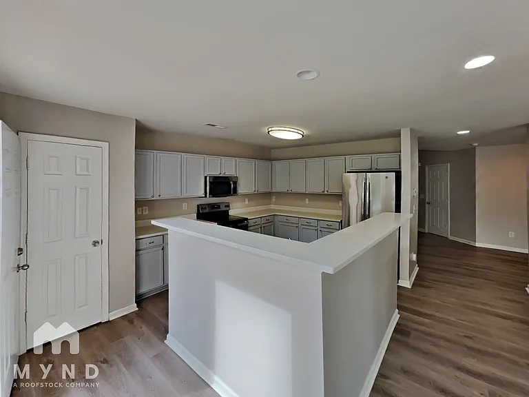 1101 Southridge Dr — Photo 5