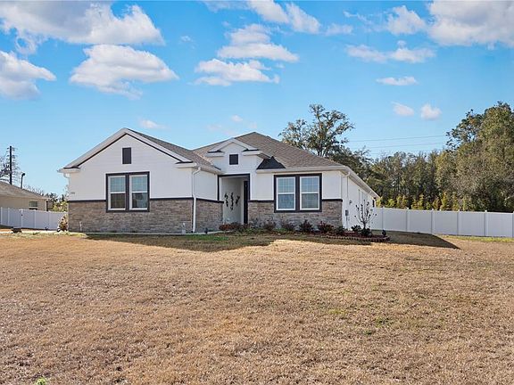 5th image of 1340 SE 63rd Court Rd