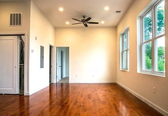 3rd image of 5020 Pentridge St APT 202