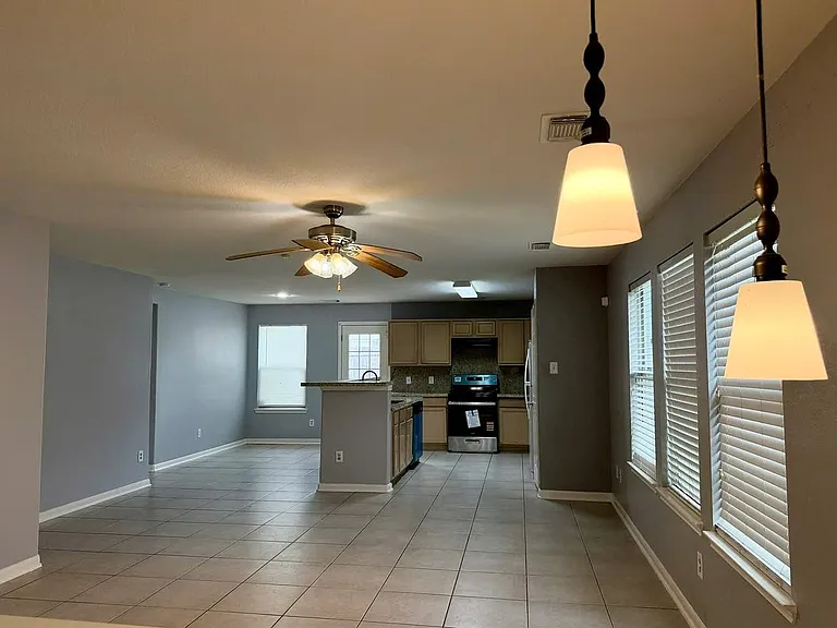 9214 Purston Ct — Photo 3