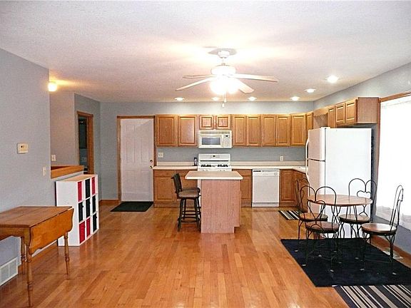 4th image of 997 McGregor Dr