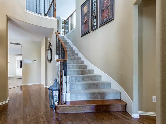 3rd image of 5448 Hidden Creek Ln