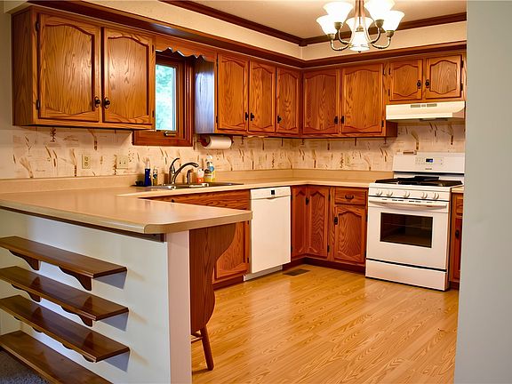 5th image of 2122 Millstone Rd
