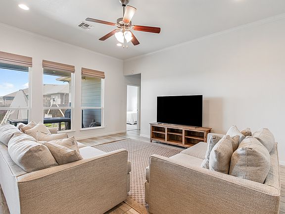 4th image of 10227 Alamosa Ln