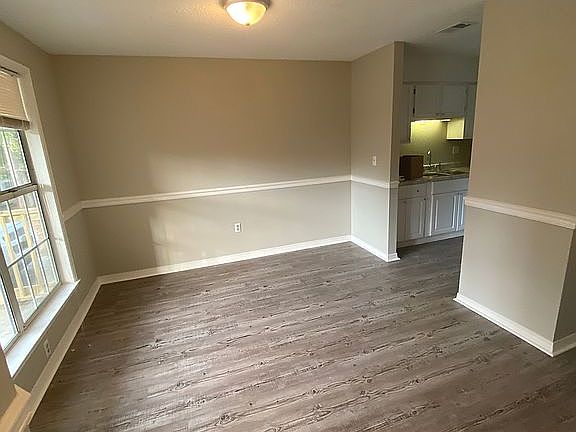 Dining room or living room