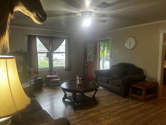 4th image of 623 1/2 Arenz St
