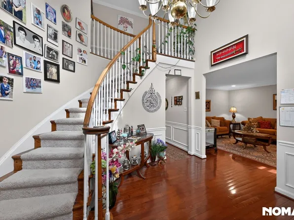 13648 Spinning Wheel Dr, Germantown, MD 20874