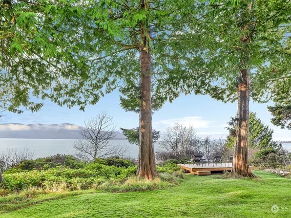 1711 Joans Lane, Lummi Island, WA 98262