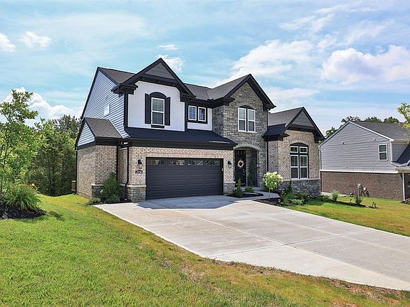 2nd image of 2724 Bentwood Dr