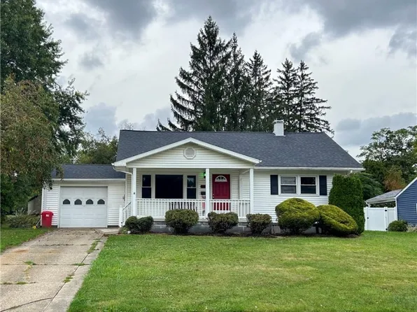 3336 Estates Cir, Youngstown, OH 44511