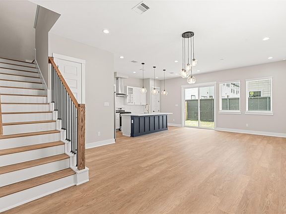 3rd image of 5927 Wheatley St