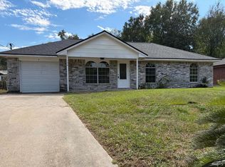 134 N Forest Dr, Willis, TX 77378