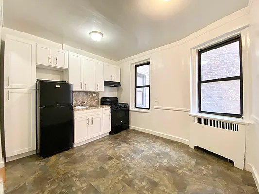 Rented by Bruma Realty LLC | media 4