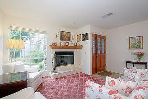 4th image of 117 N Mountain Ave #6