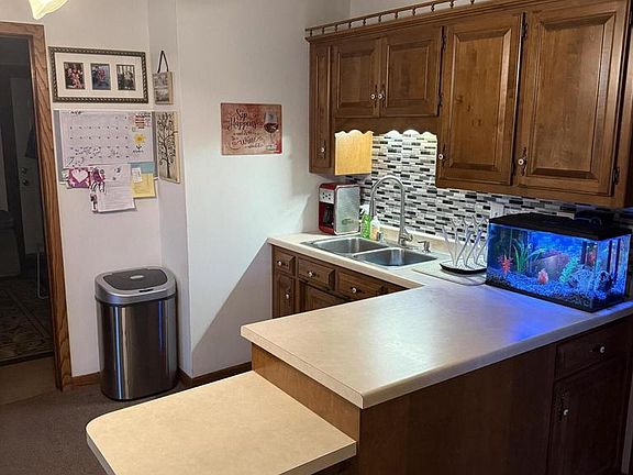 5th image of 2409 N Rapids ROAD