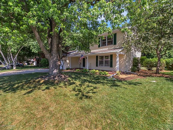 2nd image of 2934 Footman Dr